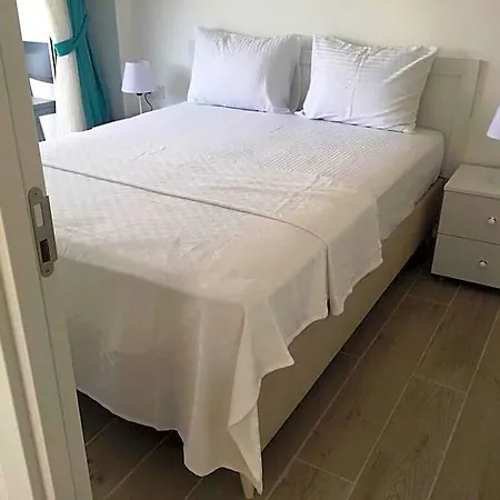 Sahil Sitesi - Guelluek 3* בודרום