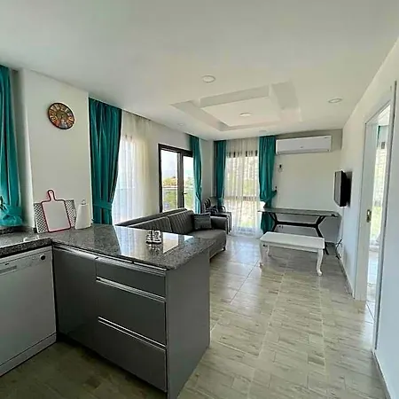 Sahil Sitesi - Guelluek 3*